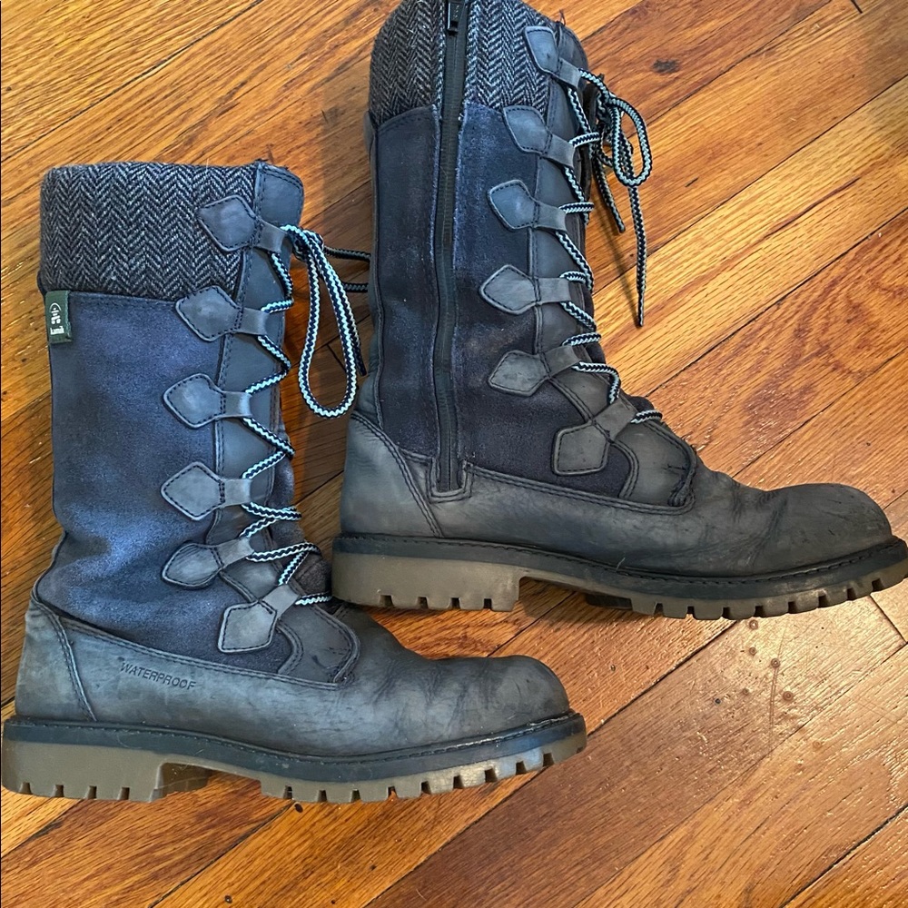 Kamik Takoda snow boots size 4